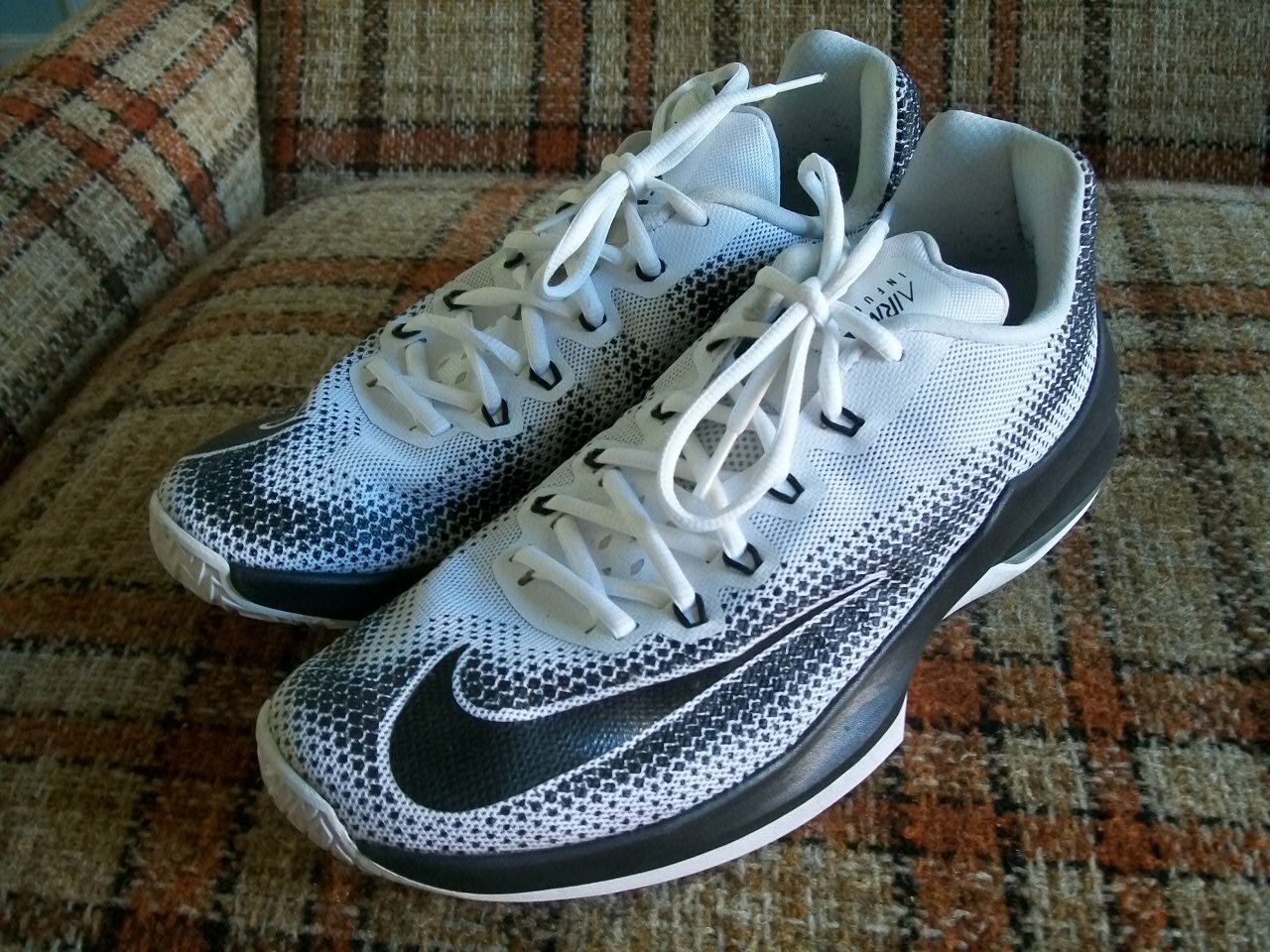 boys nike air max infuriate